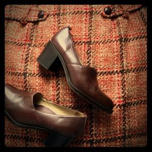 Classy Talbots soft knit 🧶 wool skirt!!